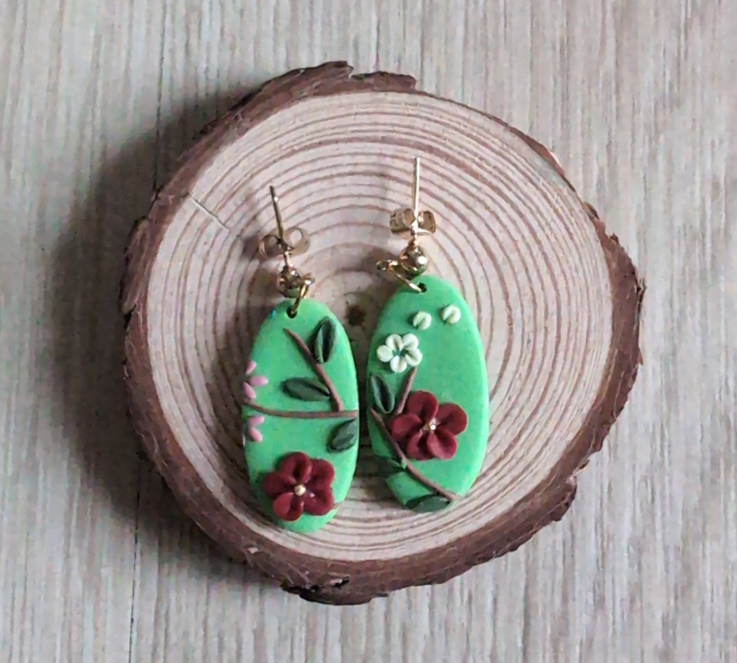 Elegant Beautiful Floral Oval Drop Hangings